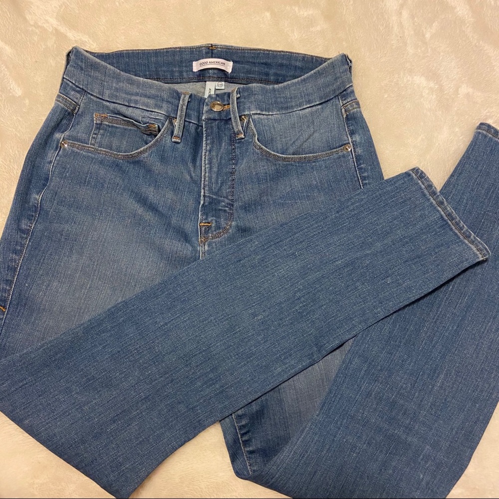 Good American Good Legs Crop